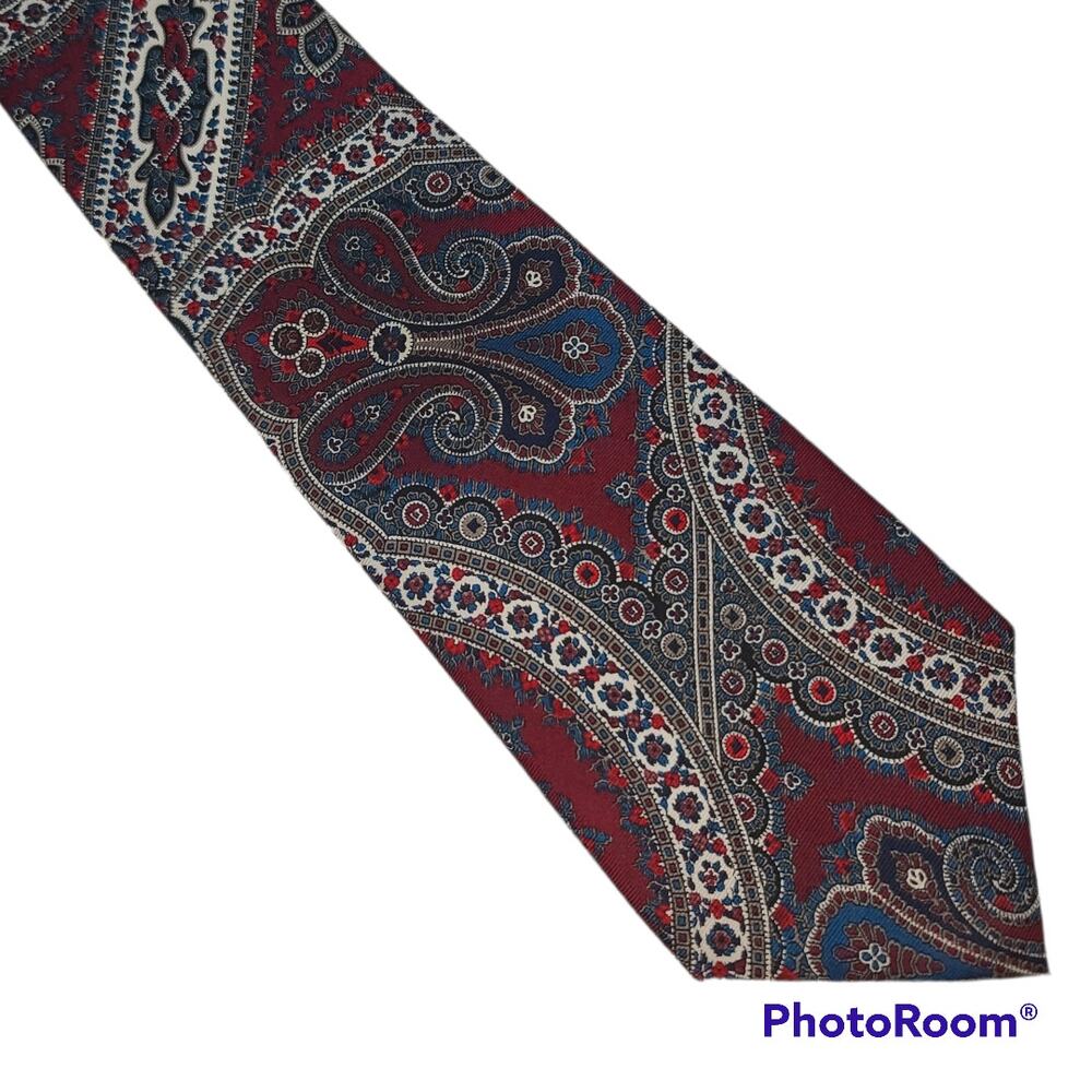 Pierre Cardin maroon paisley tie